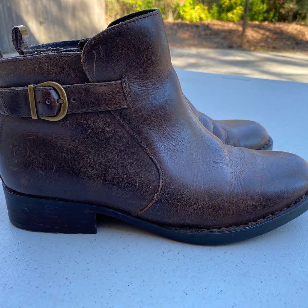 Bjorn brown booties size 8.5
